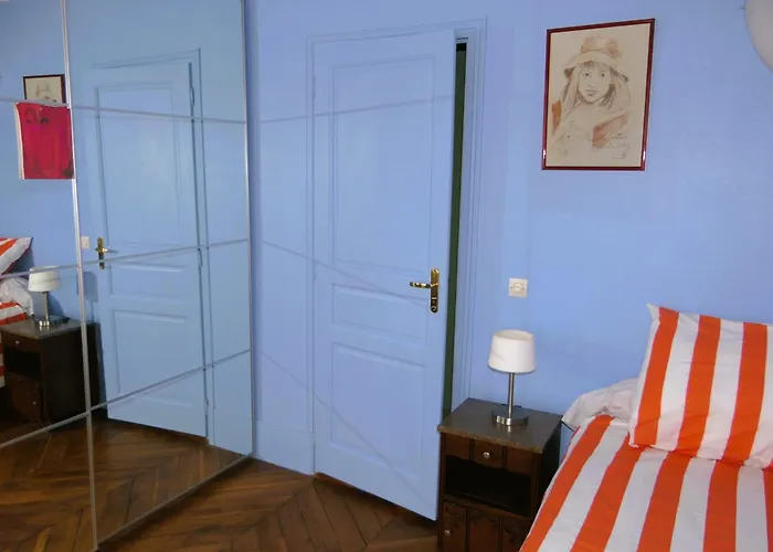 Bergere Opera Trevise - 2 Connecting Rooms With Private Bathroom And 1 Study Room - 35 M2
