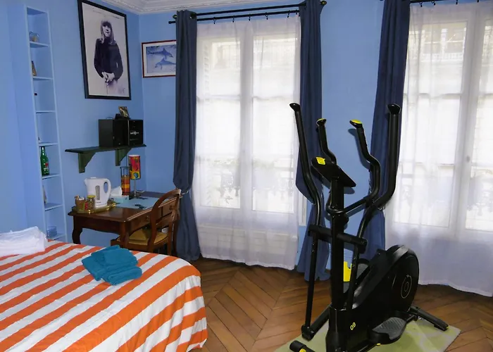 Bergere Opera Trevise - 2 Connecting Rooms With Private Bathroom And 1 Study Room - 35 M2