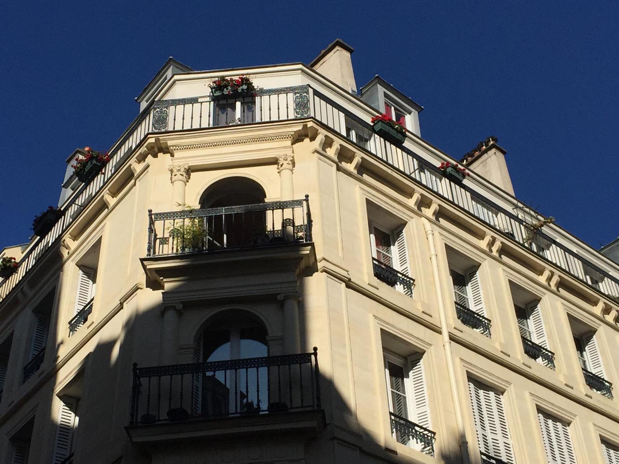 Bergere Opera Trevise - 2 Connecting With Private Bathroom And 1 Study - 35 M2 * Parijs