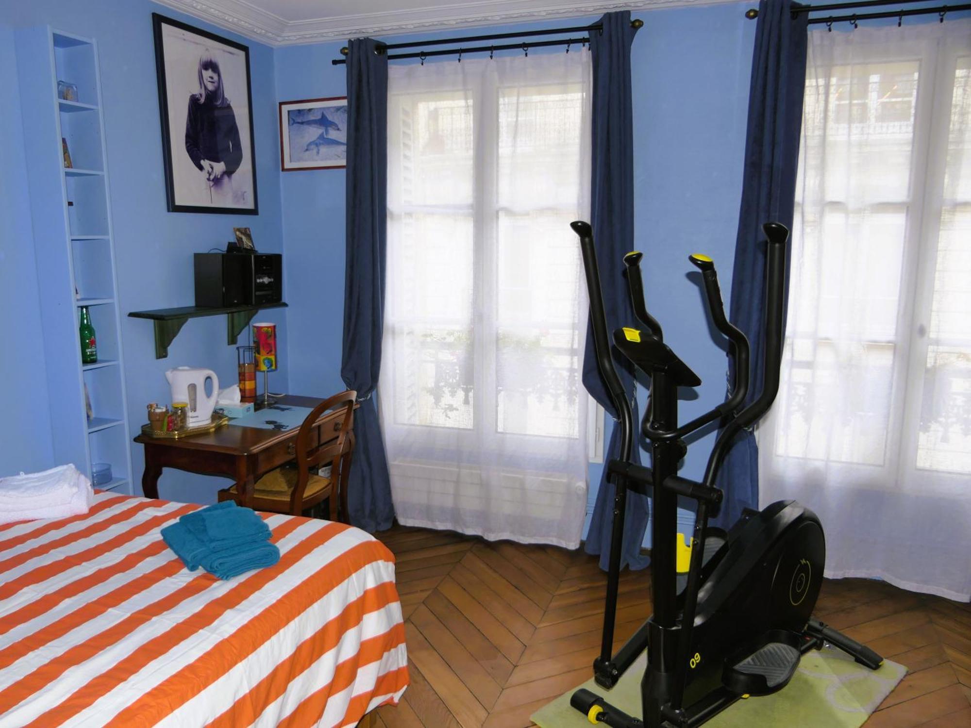 Bergere Opera Trevise - 2 Connecting With Private Bathroom And 1 Study - 35 M2 * Parijs
